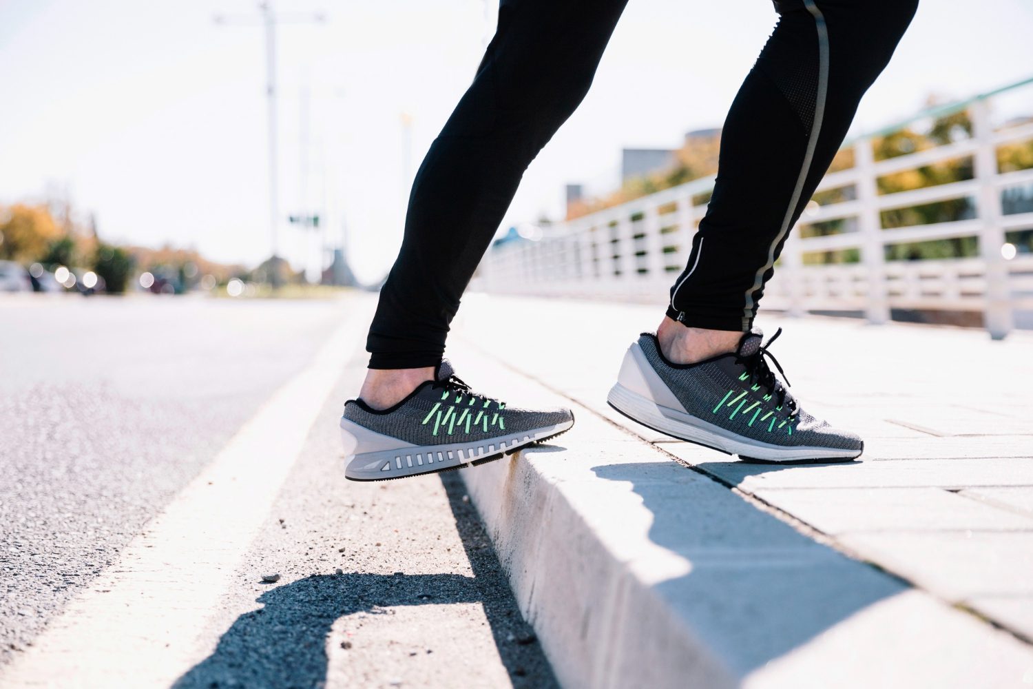 The Science Behind AeroLux™ How Advanced Materials Enhance Your Run